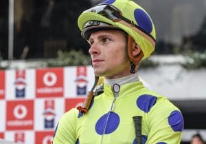 Lyle Hewitson (7)